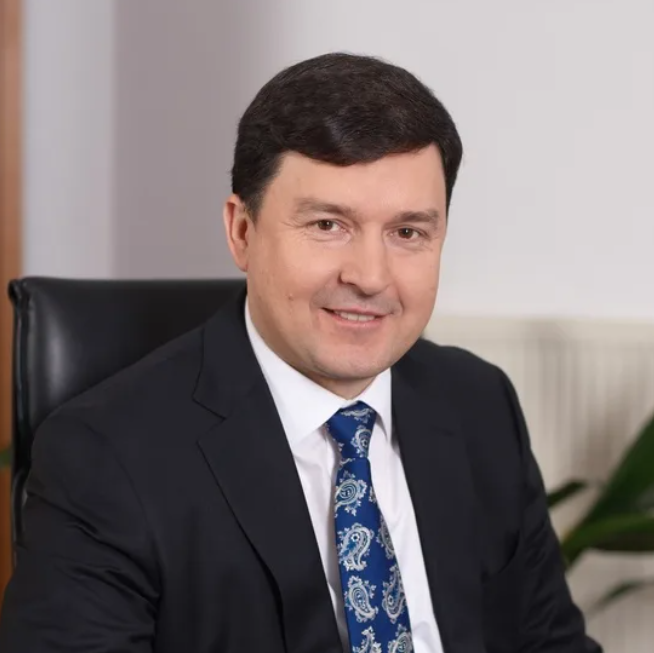 Юрий Носов